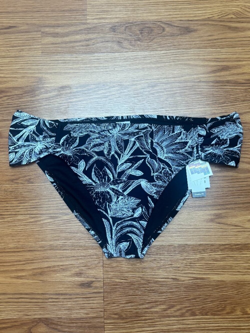NWT Time and Tru Black and White Floral Bikini Bottoms